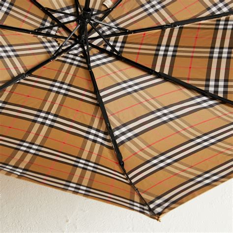 burberry vintage check folding umbrella.